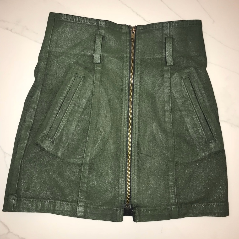 LF Mini Skirt